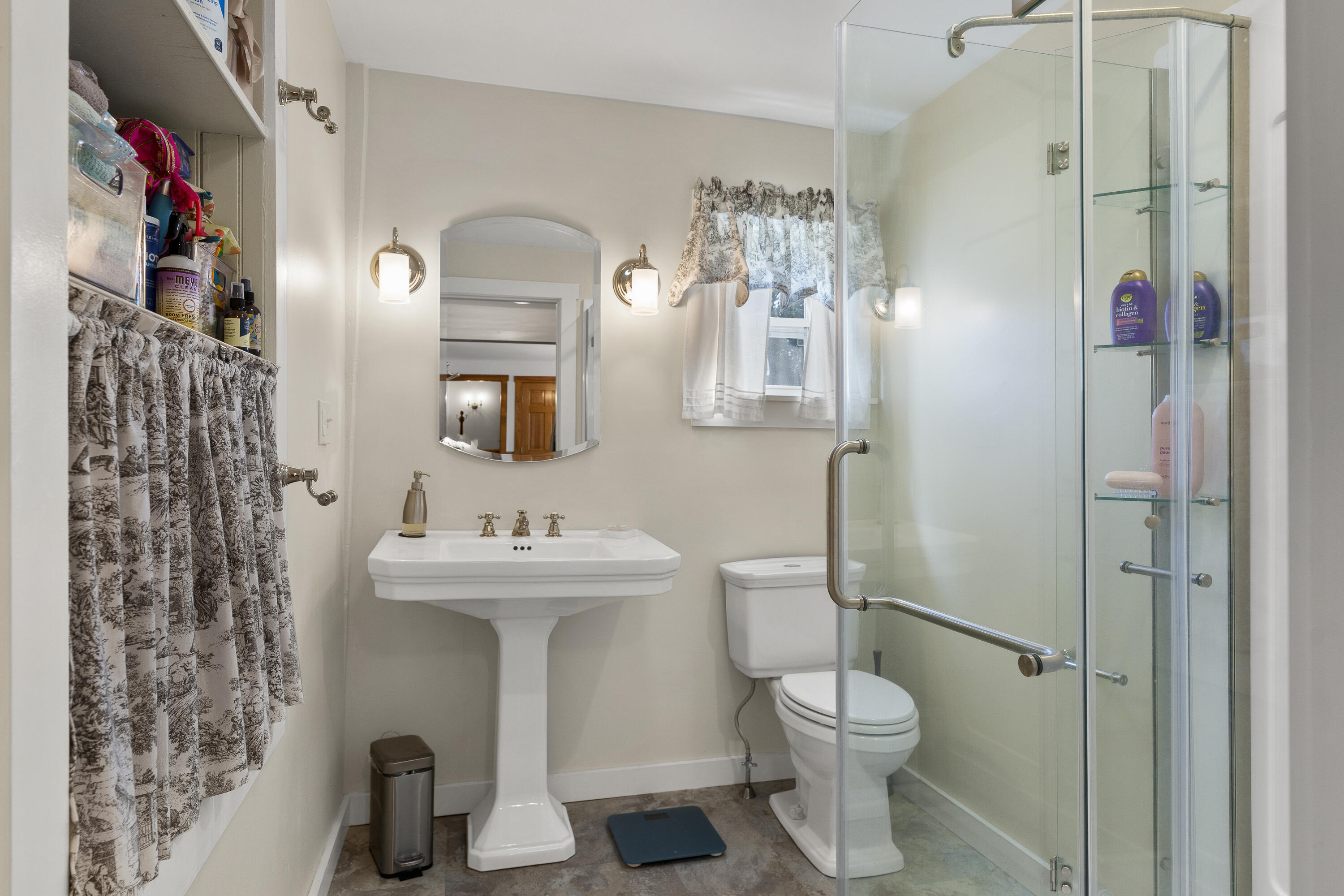 664 Boothbay Road Edgecomb ME 04556