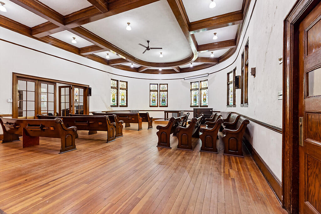 112 Washington Street Rumford ME 04276