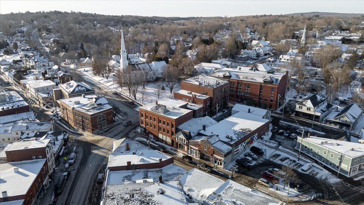 10 Mechanic Street Camden ME 04843