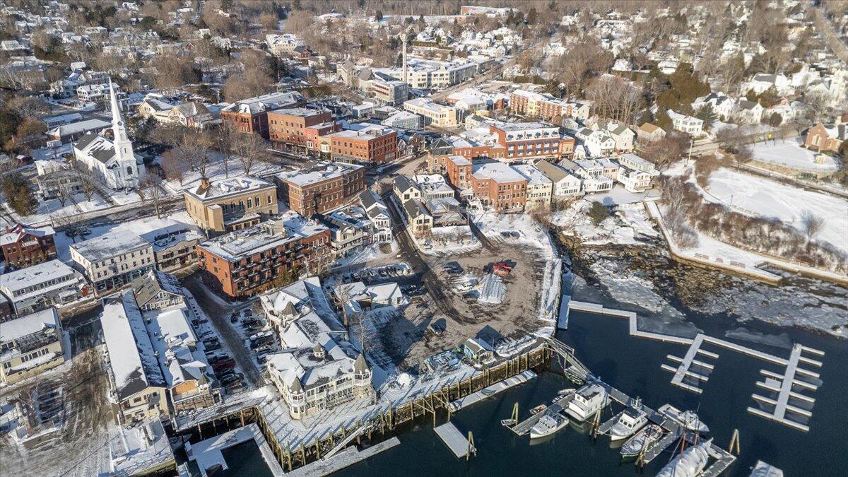 10 Mechanic Street Camden ME 04843