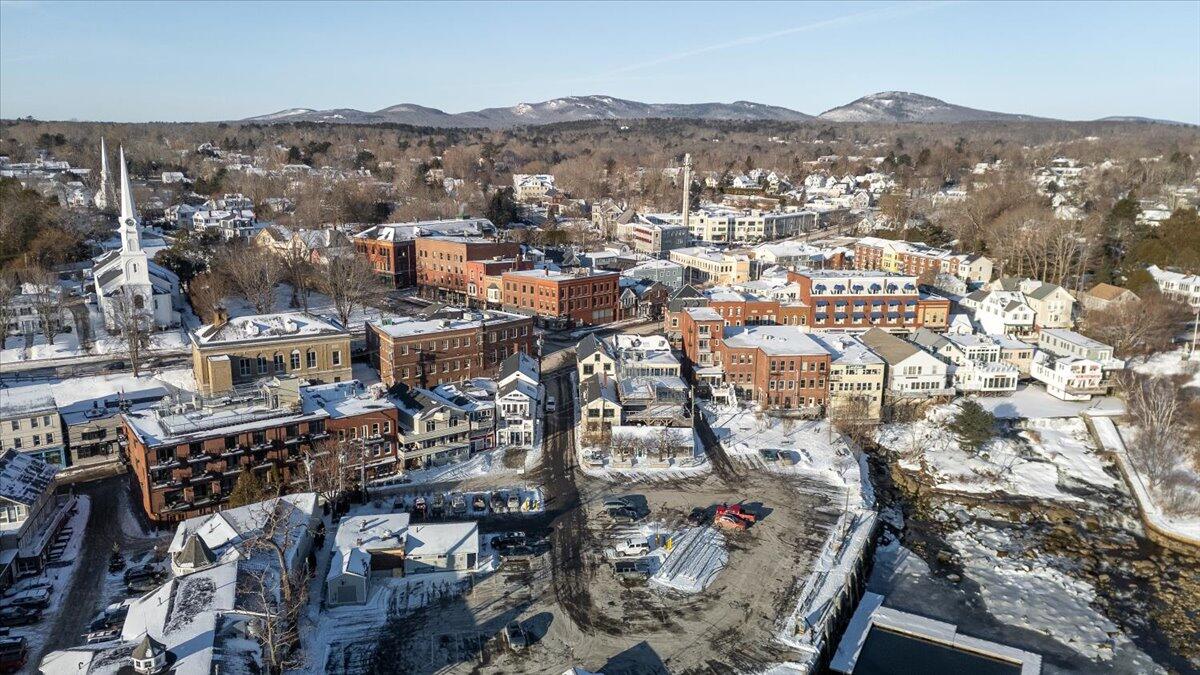 10 Mechanic Street Camden ME 04843