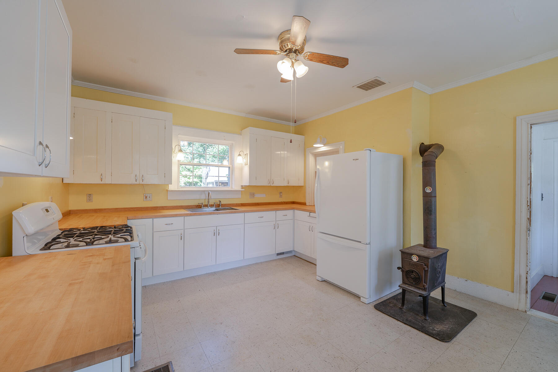 119 Main Street Whitefield ME 04353