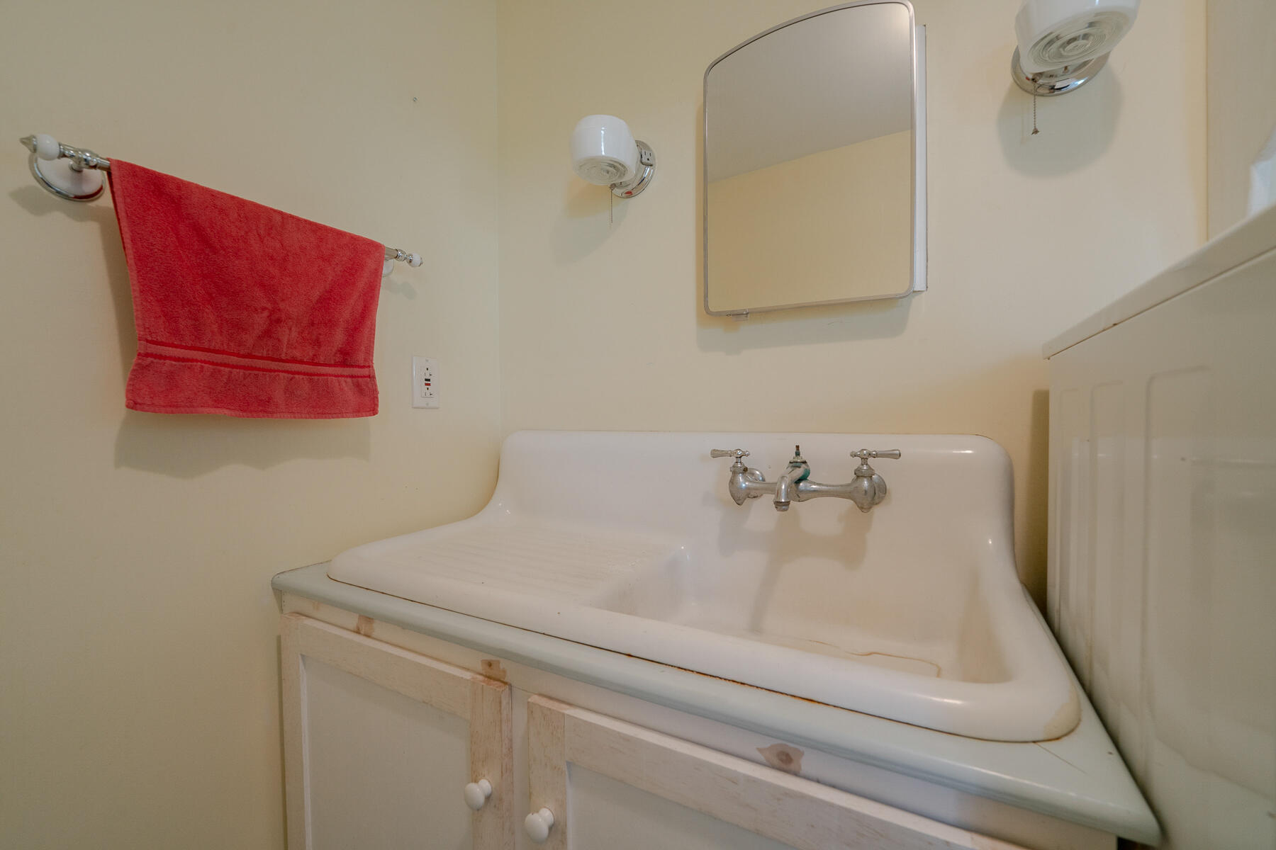 119 Main Street Whitefield ME 04353