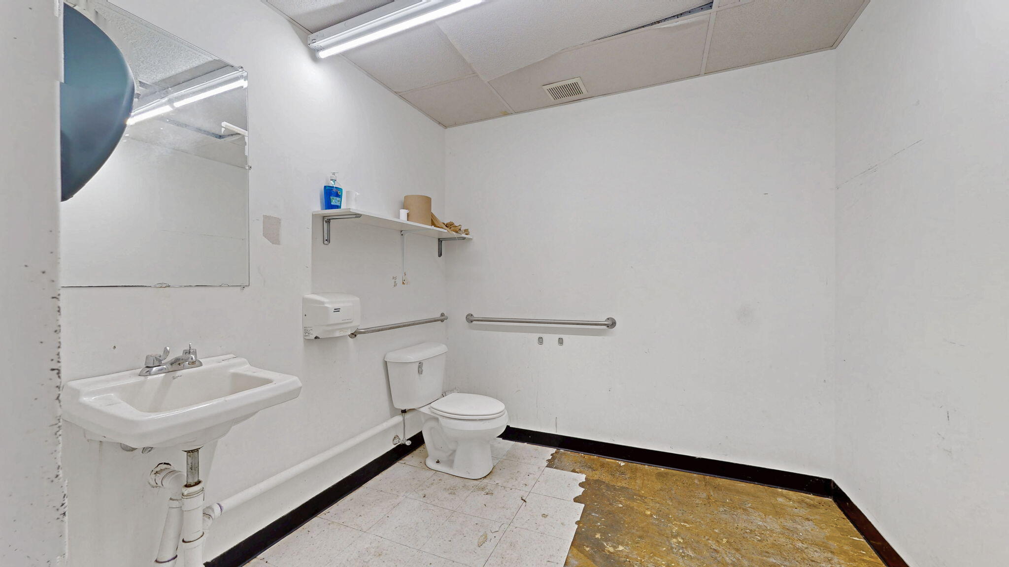 104 Lincolnville Avenue Belfast ME 04915