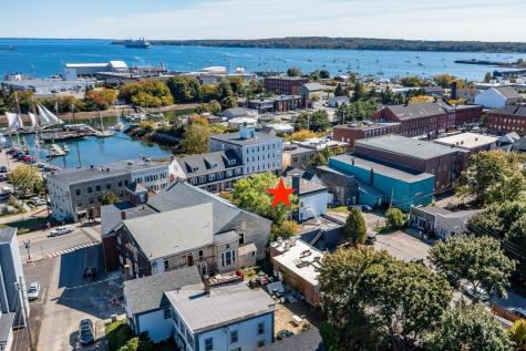 5 Lindsey Street Rockland ME 04841