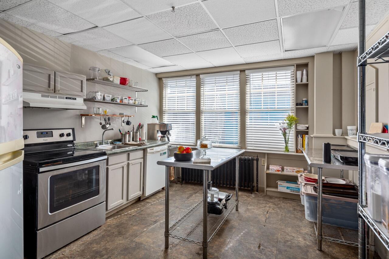 5 Lindsey Street Rockland ME 04841