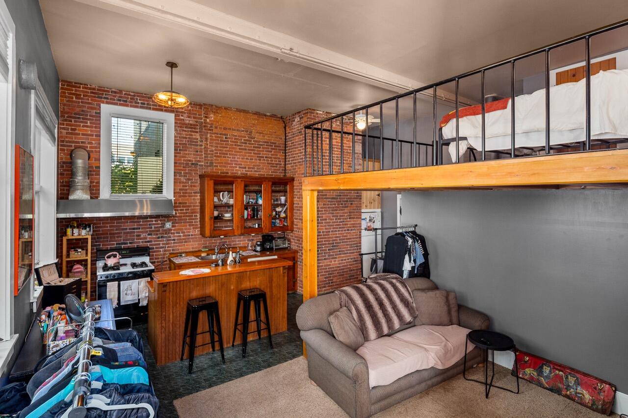 5 Lindsey Street Rockland ME 04841