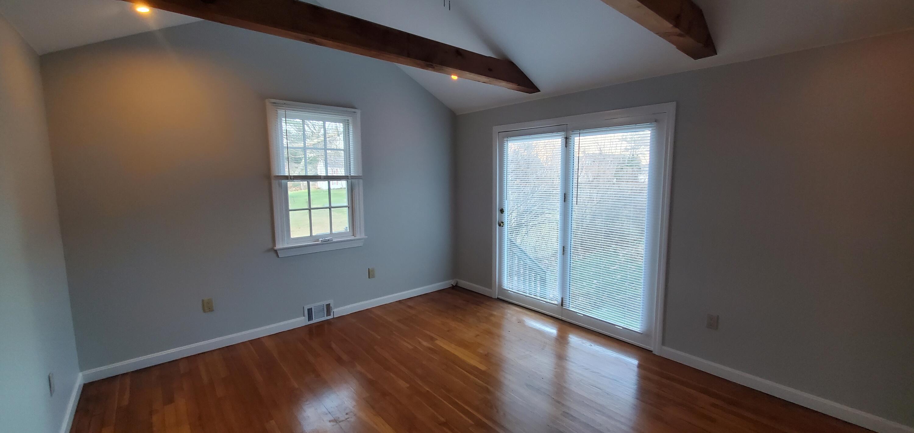 10 Shore Road York ME 03909
