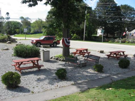 10 Shore Road York ME 03909