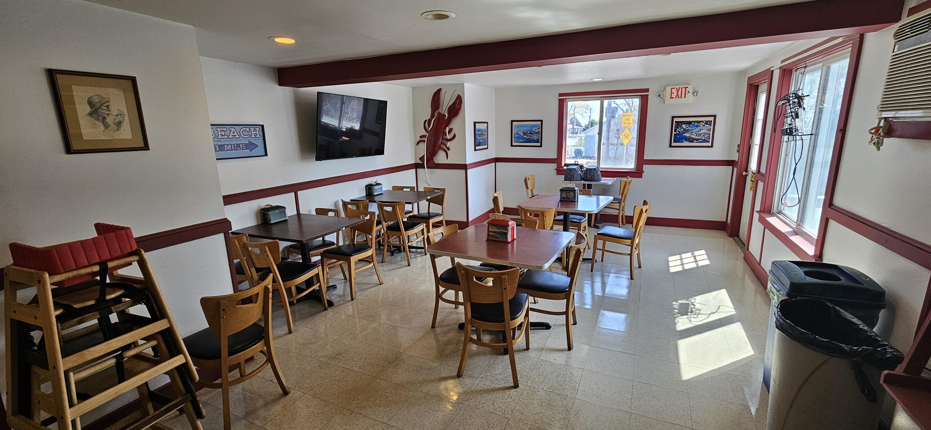 10 Shore Road York ME 03909