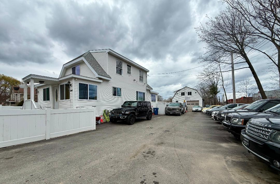 1041 Ocean Avenue Portland ME 04103