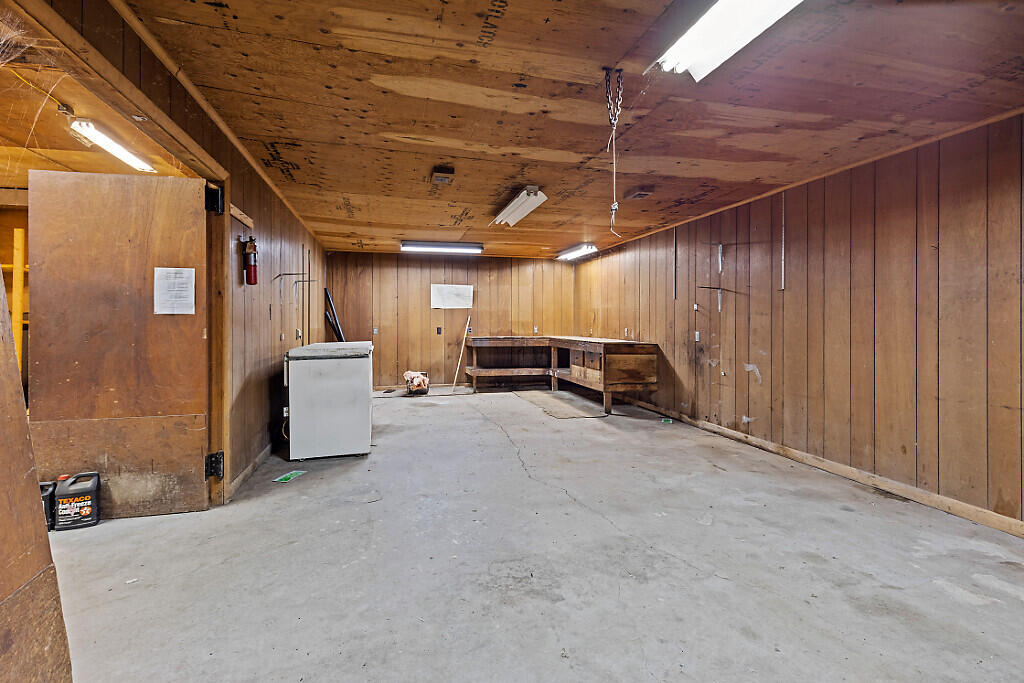53 Neck Road Benton ME 04901