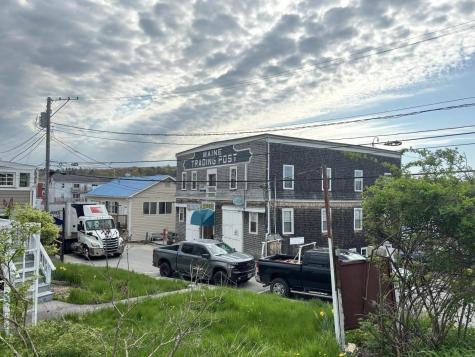 48 Commercial Street Boothbay Harbor ME 04538