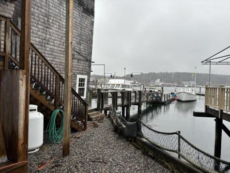 48 Commercial Street Boothbay Harbor ME 04538