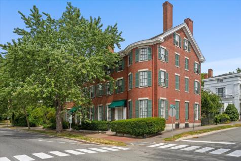 77 Broadway Bangor ME 04401
