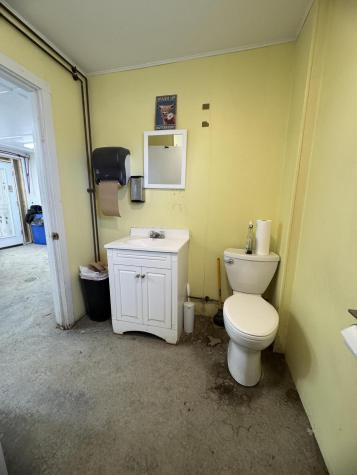 1225 W Main Street Dover-foxcroft ME 04426