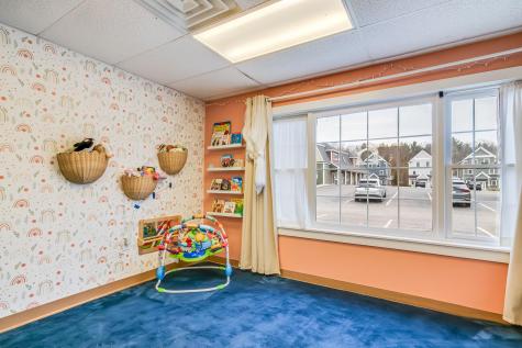 518 U.s. 1 Kittery ME 03904