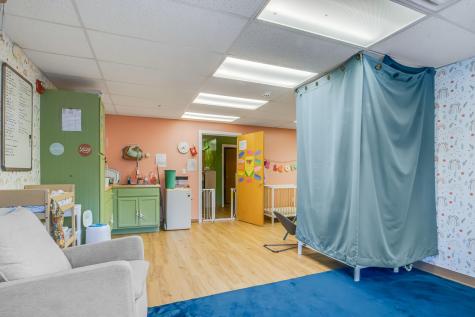 518 U.s. 1 Kittery ME 03904