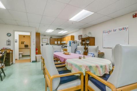 518 U.s. 1 Kittery ME 03904