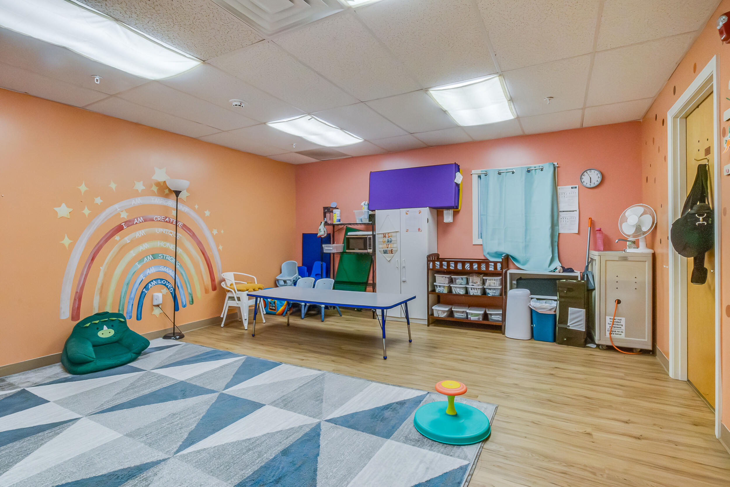 518 U.s. 1 Kittery ME 03904