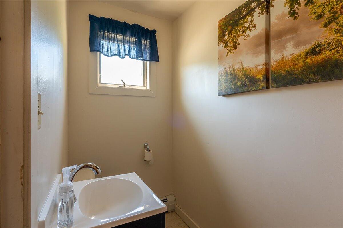 1023 Eastern Road Warren ME 04864