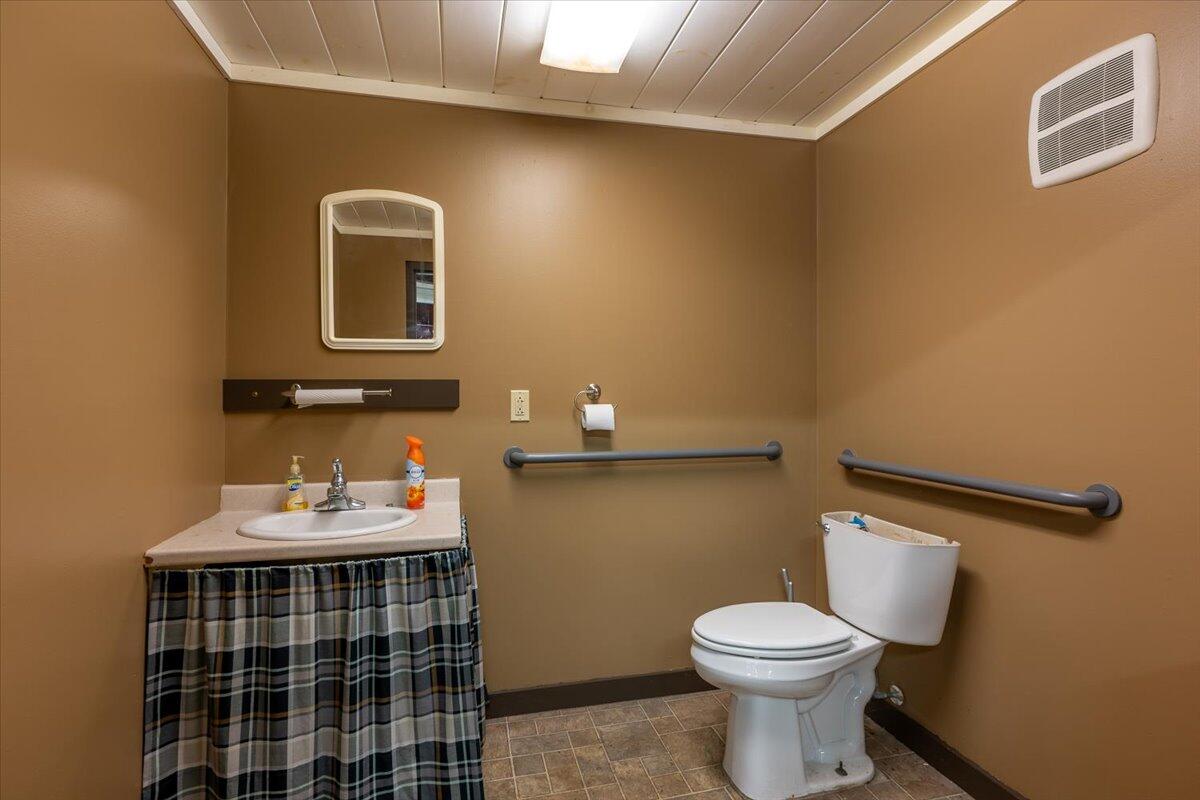 1023 Eastern Road Warren ME 04864