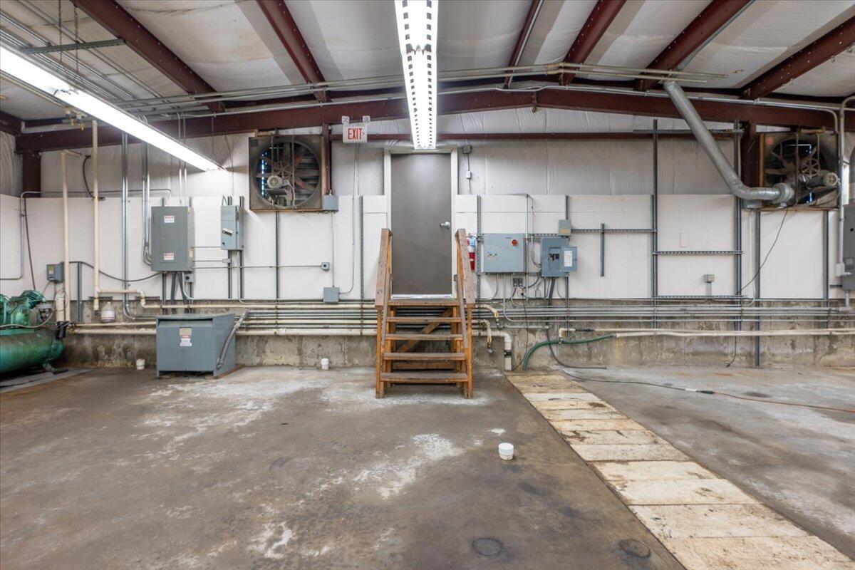 1023 Eastern Road Warren ME 04864