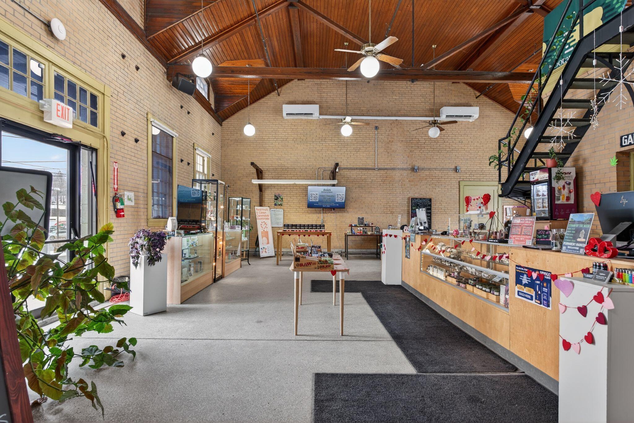 31 Main Avenue Gardiner ME 04345