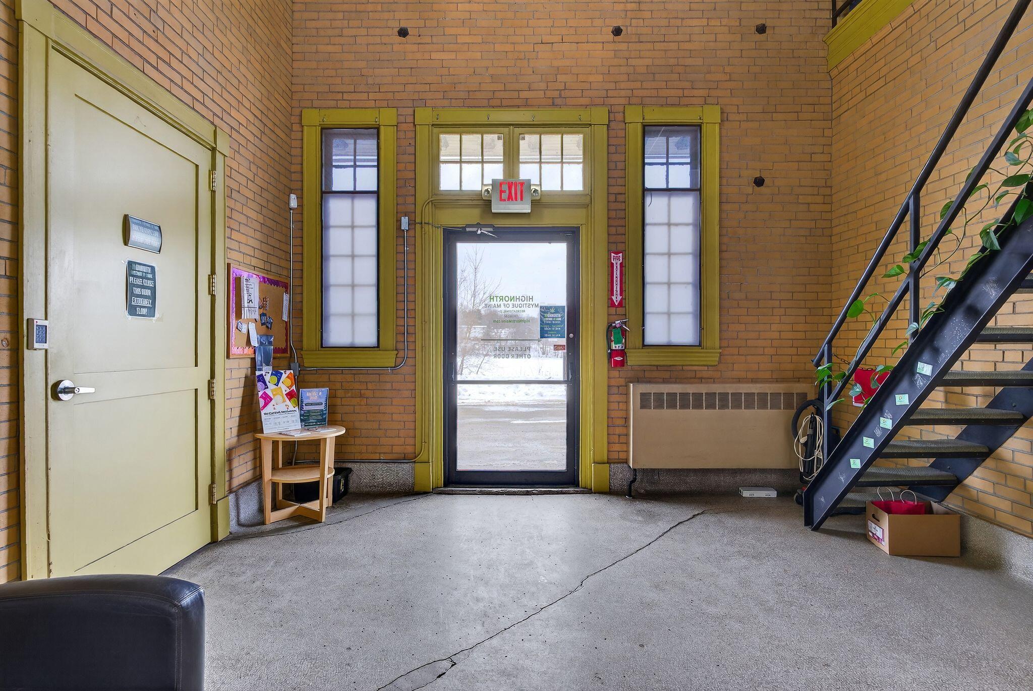 31 Main Avenue Gardiner ME 04345