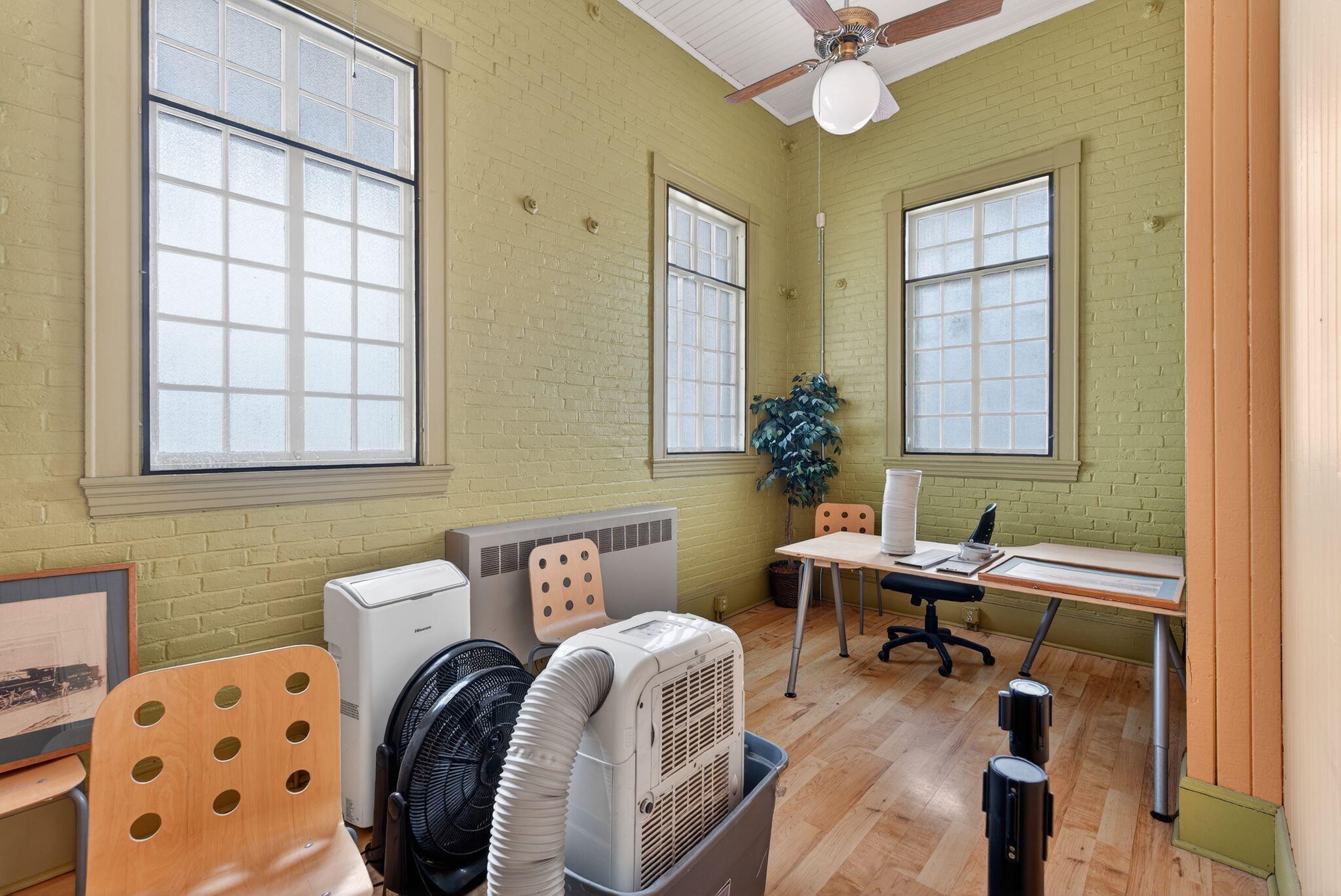 31 Main Avenue Gardiner ME 04345