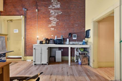 31 Main Avenue Gardiner ME 04345