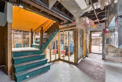 31 Main Avenue Gardiner ME 04345