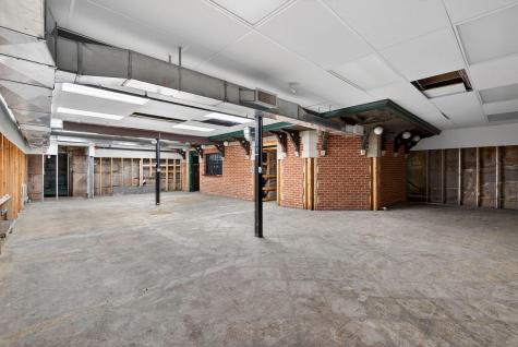 31 Main Avenue Gardiner ME 04345
