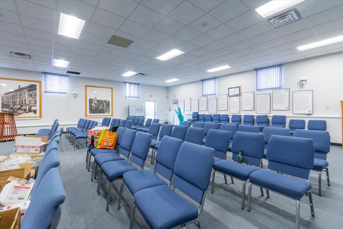 270 Pleasant Street Rockland ME 04841