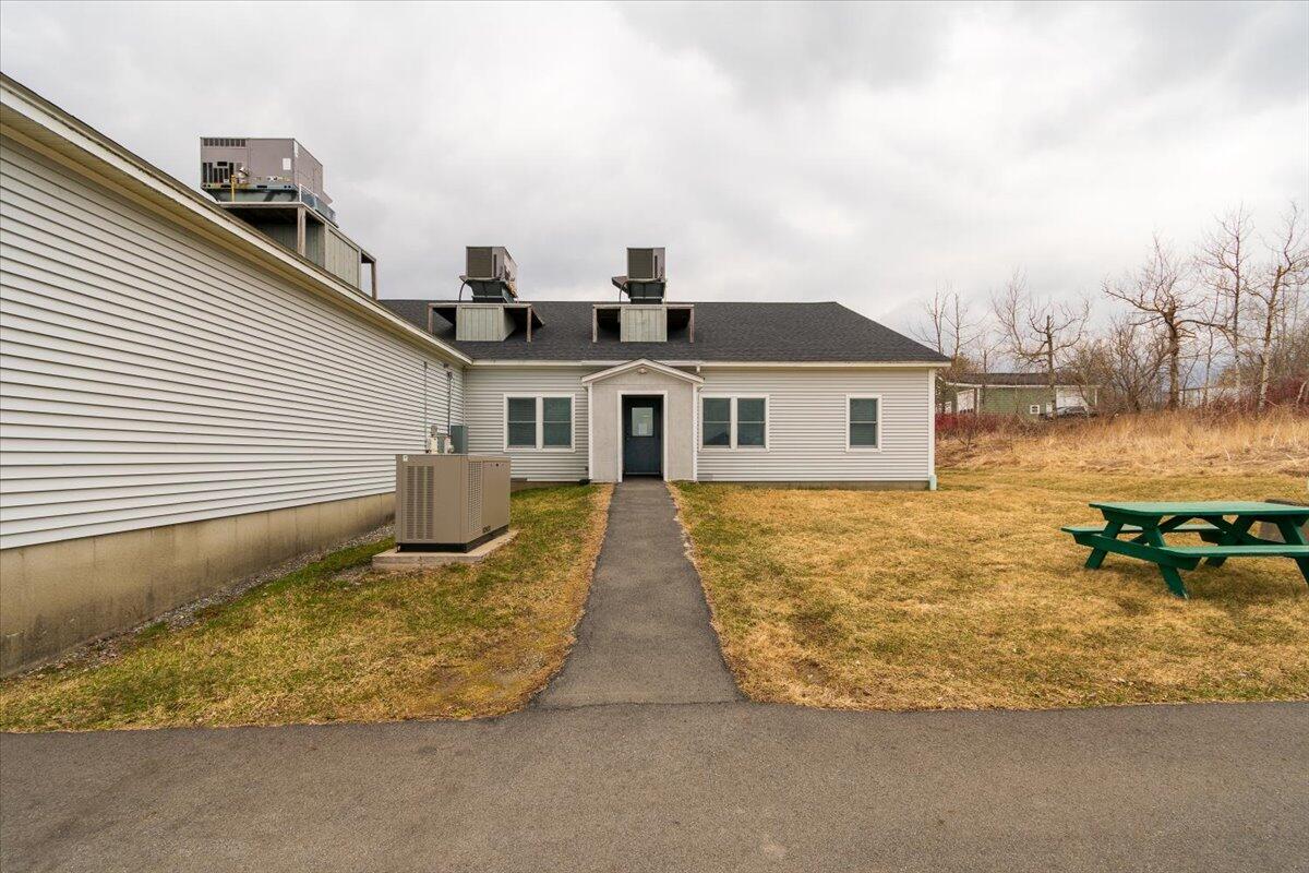 270 Pleasant Street Rockland ME 04841