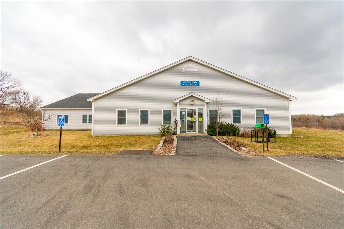 270 Pleasant Street Rockland ME 04841