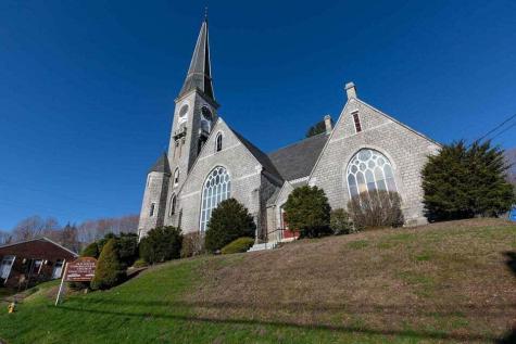 2 Chestnut Street Hallowell ME 04347