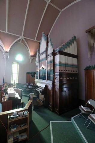 2 Chestnut Street Hallowell ME 04347