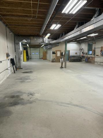 783 Auburn Road Peru ME 04290