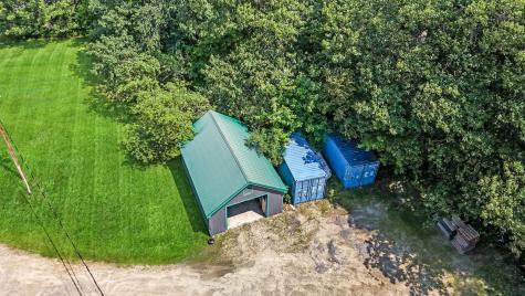 783 Auburn Road Peru ME 04290