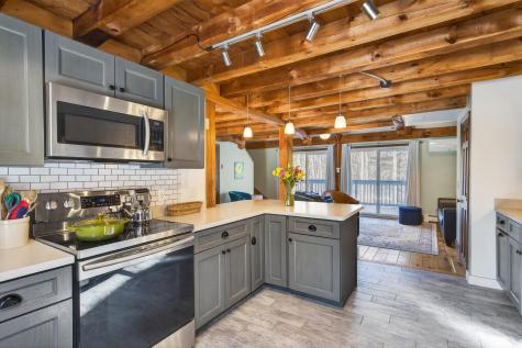 801 Us Route 1 Route York ME 03909