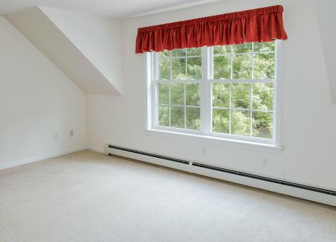 59 Plymouth Grove Kennebunk ME 04043