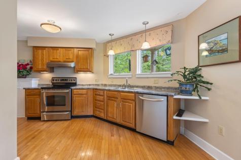 14 Wildwood Circle Portland ME 04103