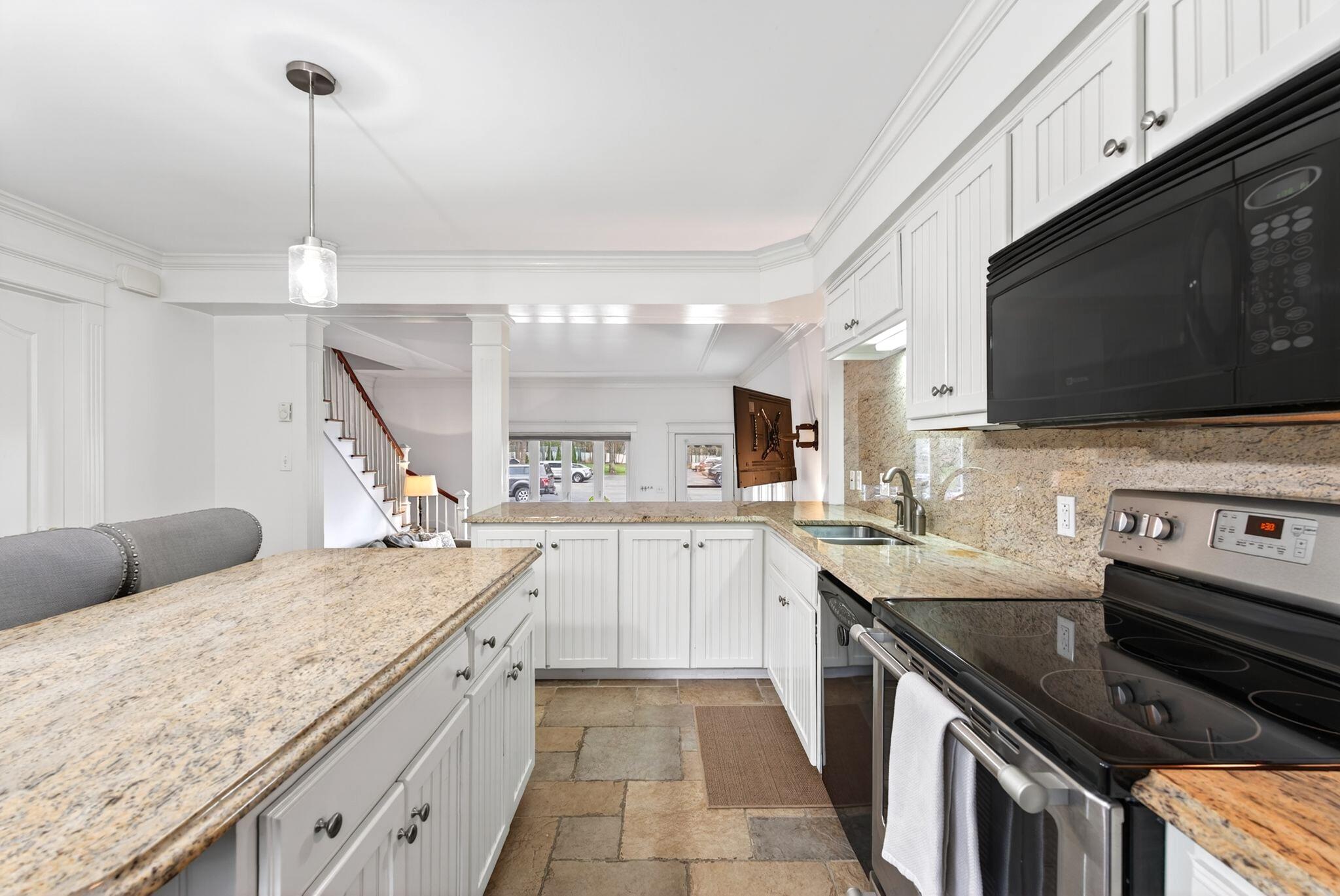 1112 Roosevelt Trail Windham ME 04062