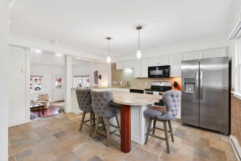 1112 Roosevelt Trail Windham ME 04062