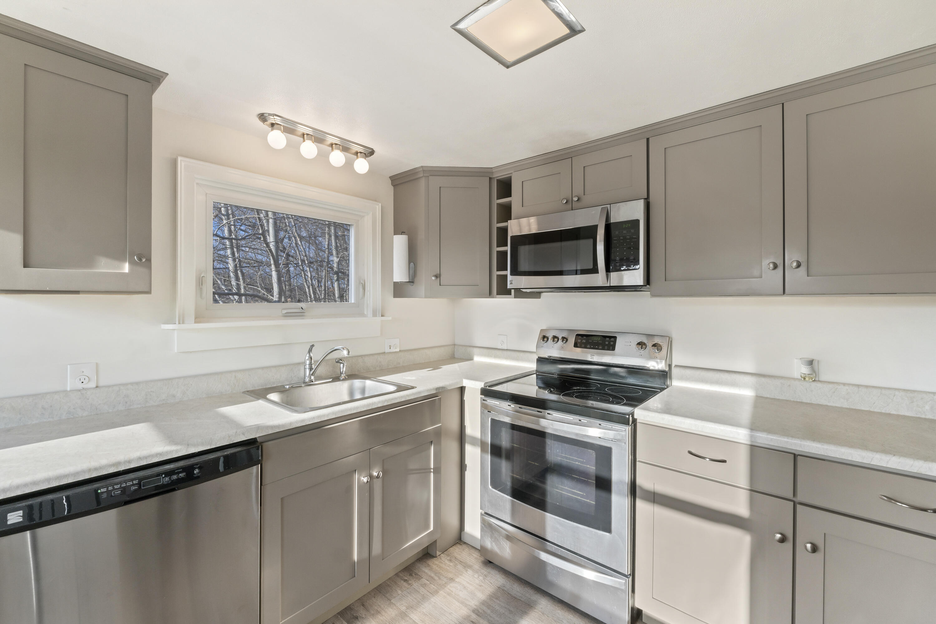 22 Pier Road Kennebunkport ME 04046