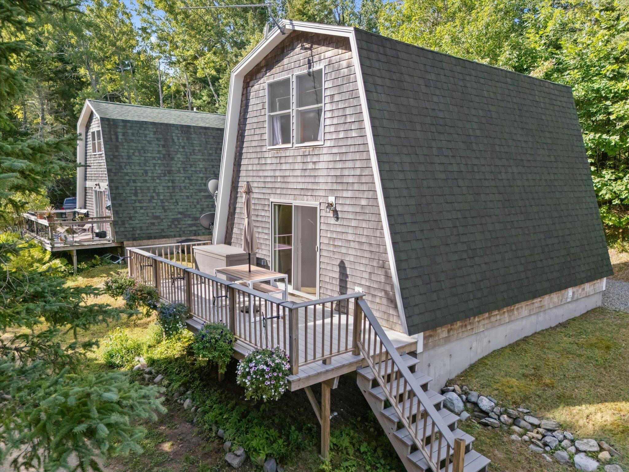 10 Maslow Square Blue Hill ME 04614