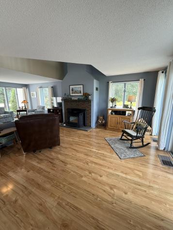 23 Clifford Road Naples ME 04055