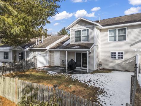 25 Beaver Pond Road Brunswick ME 04011
