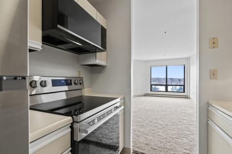 148 Breakwater Drive South Portland ME 04106